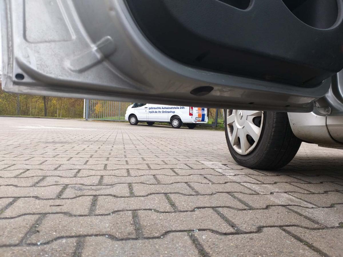 Renault Modus original Tür vorn links TED69 Grau Rohbau Bj.2008